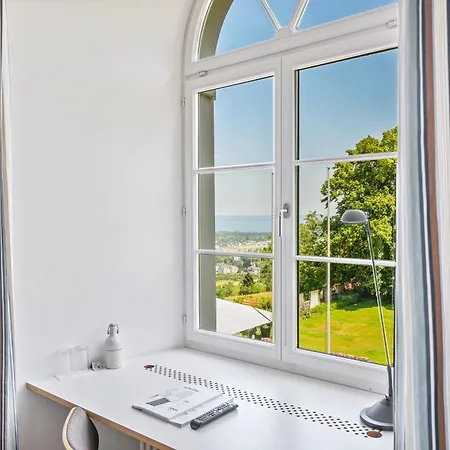 Hotel Schloss Wartensee 3*