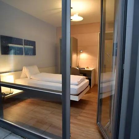 Schloss Wartensee 3*