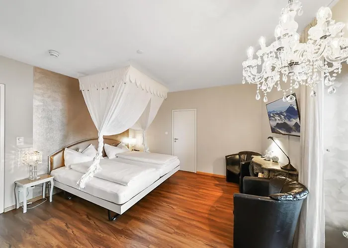 Hotel Schloss Wartensee 3*