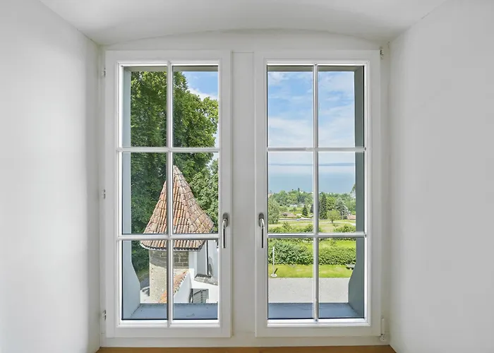 Hotel Schloss Wartensee 3*