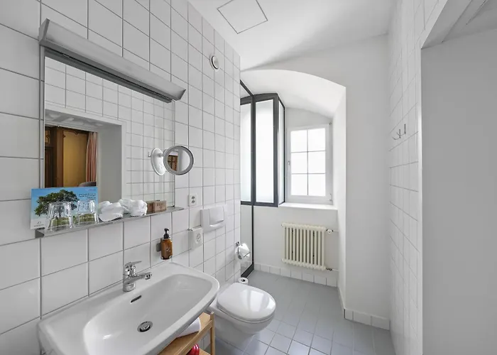 Schloss Wartensee 3*