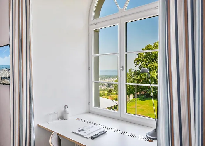 Hotel Schloss Wartensee 3*