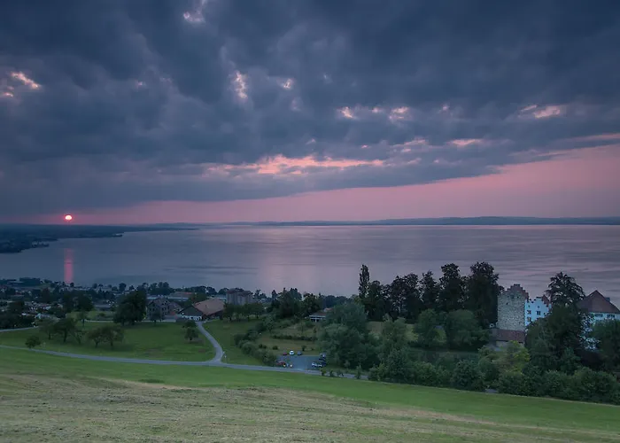 Schloss Wartensee 3*